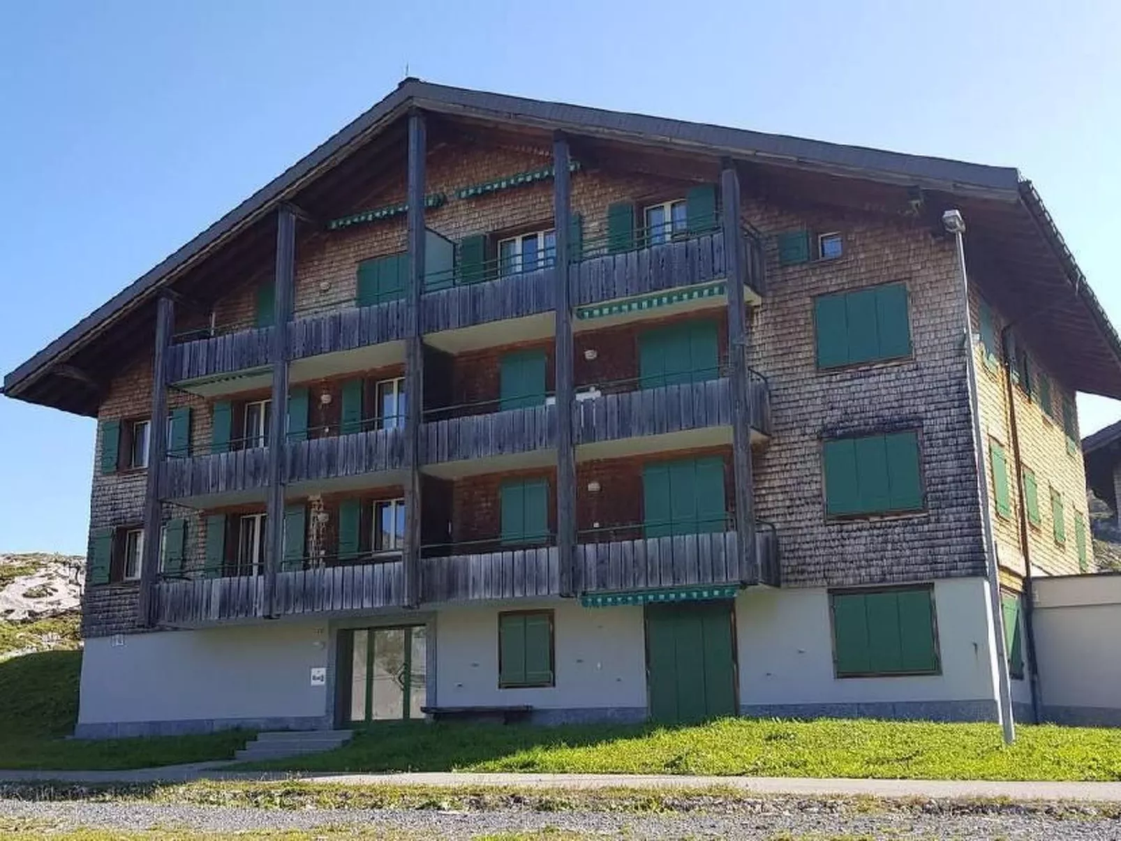 Frutt Alpine Home-Buiten