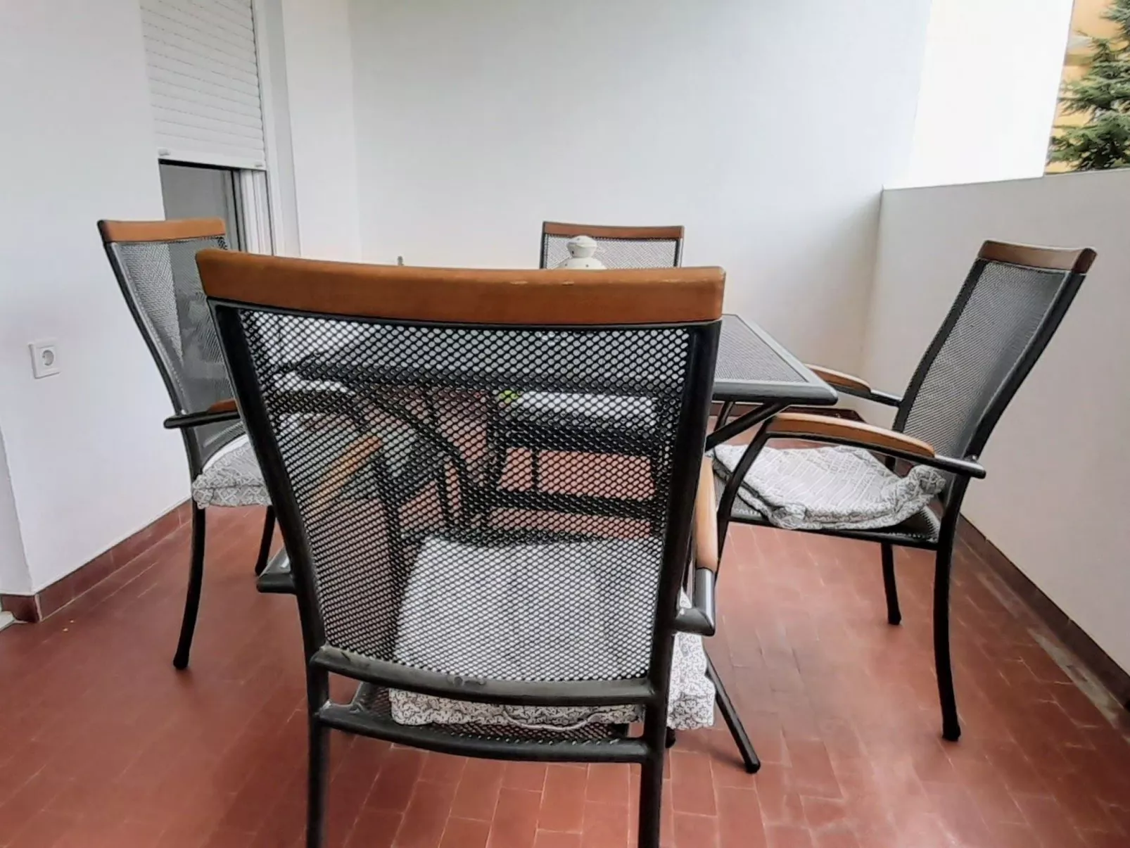 Wohnung mit Terrasse-Binnen