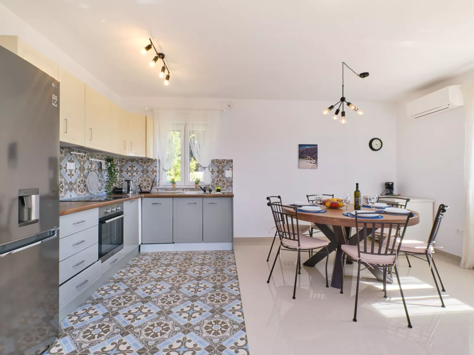 Mea Cres Meer Villa-Binnen