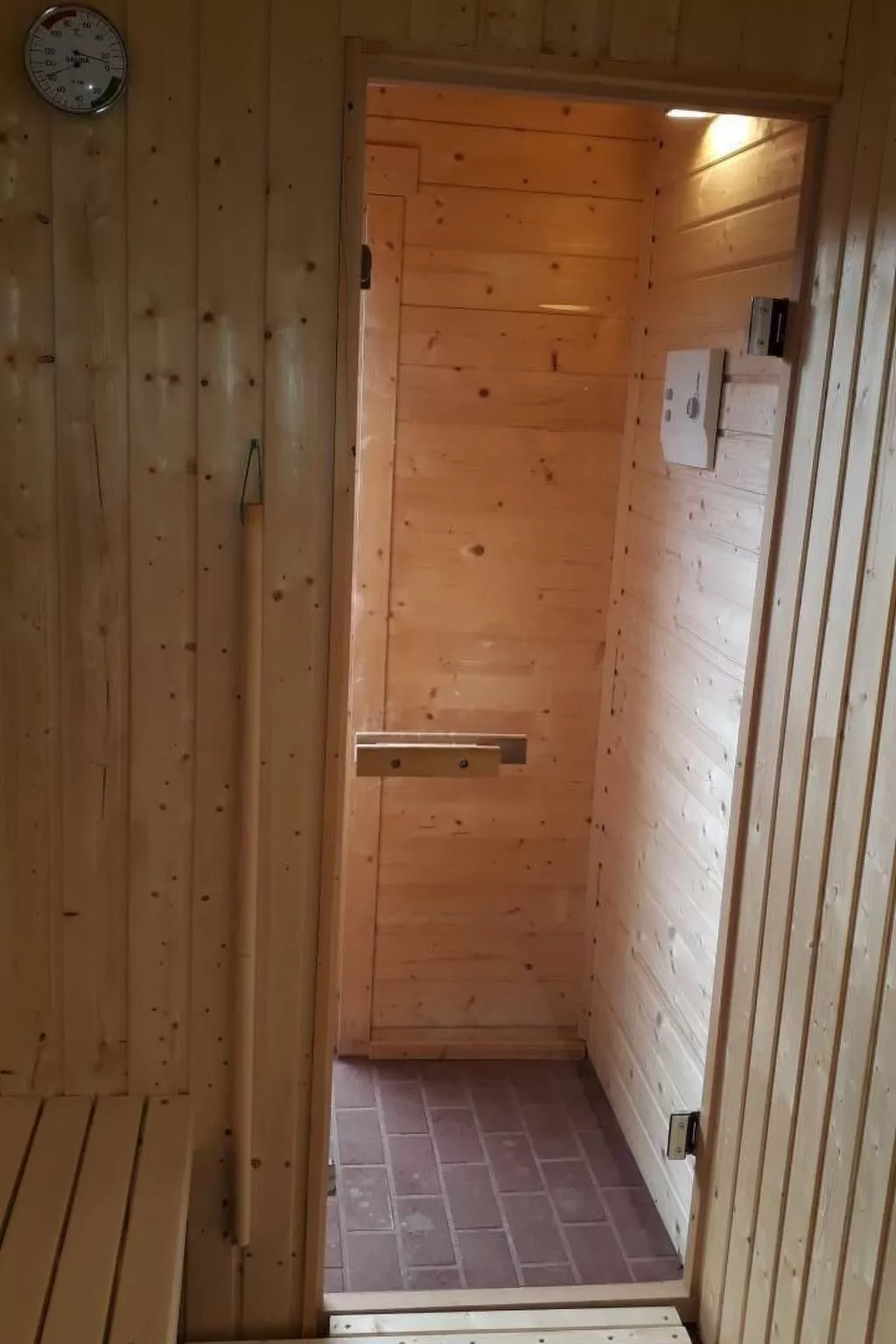 Blockhaus mit eigenem See-Image-tags.info