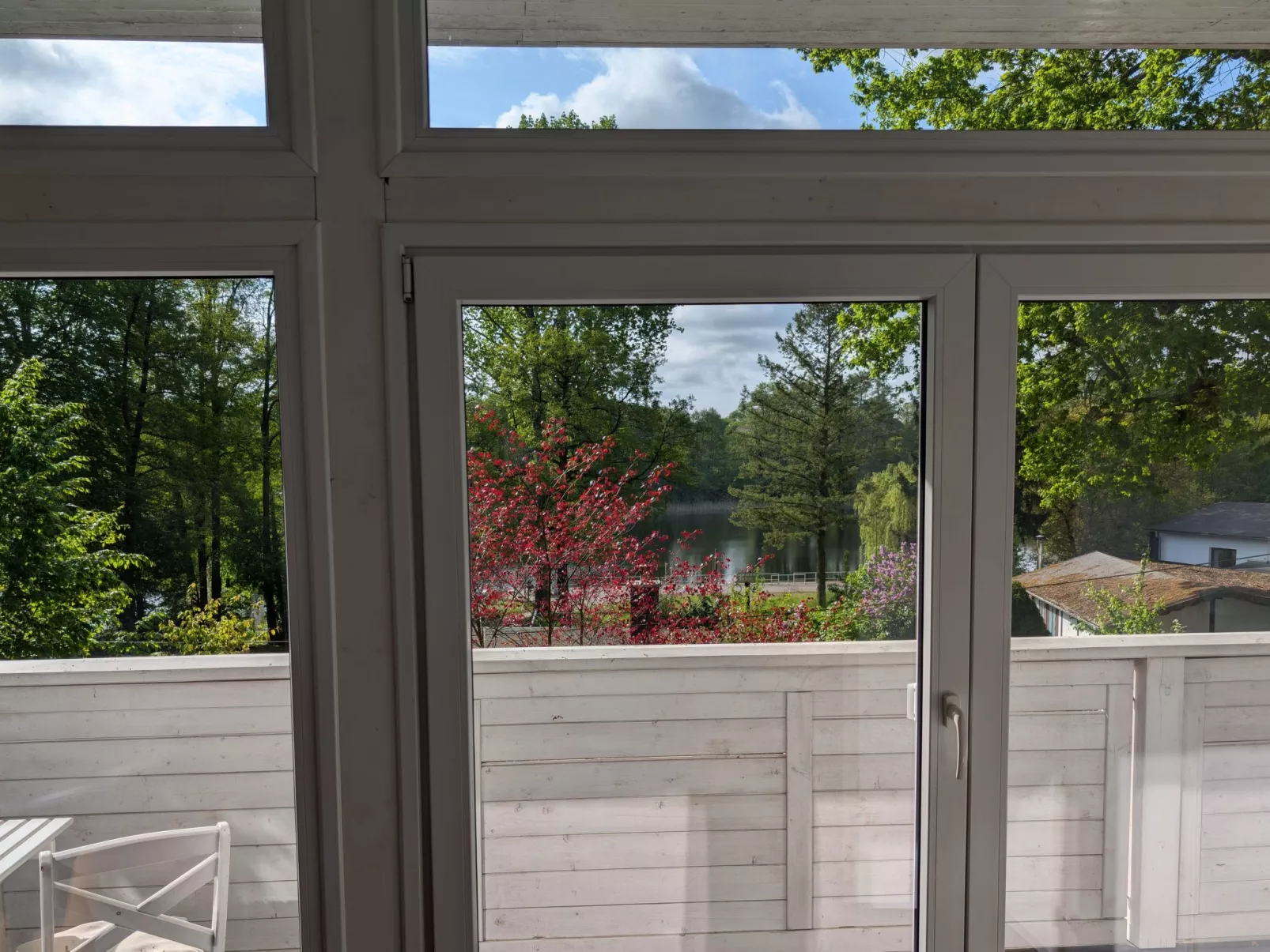 In Süd-Waldhanglage mit Seeblick-Buiten