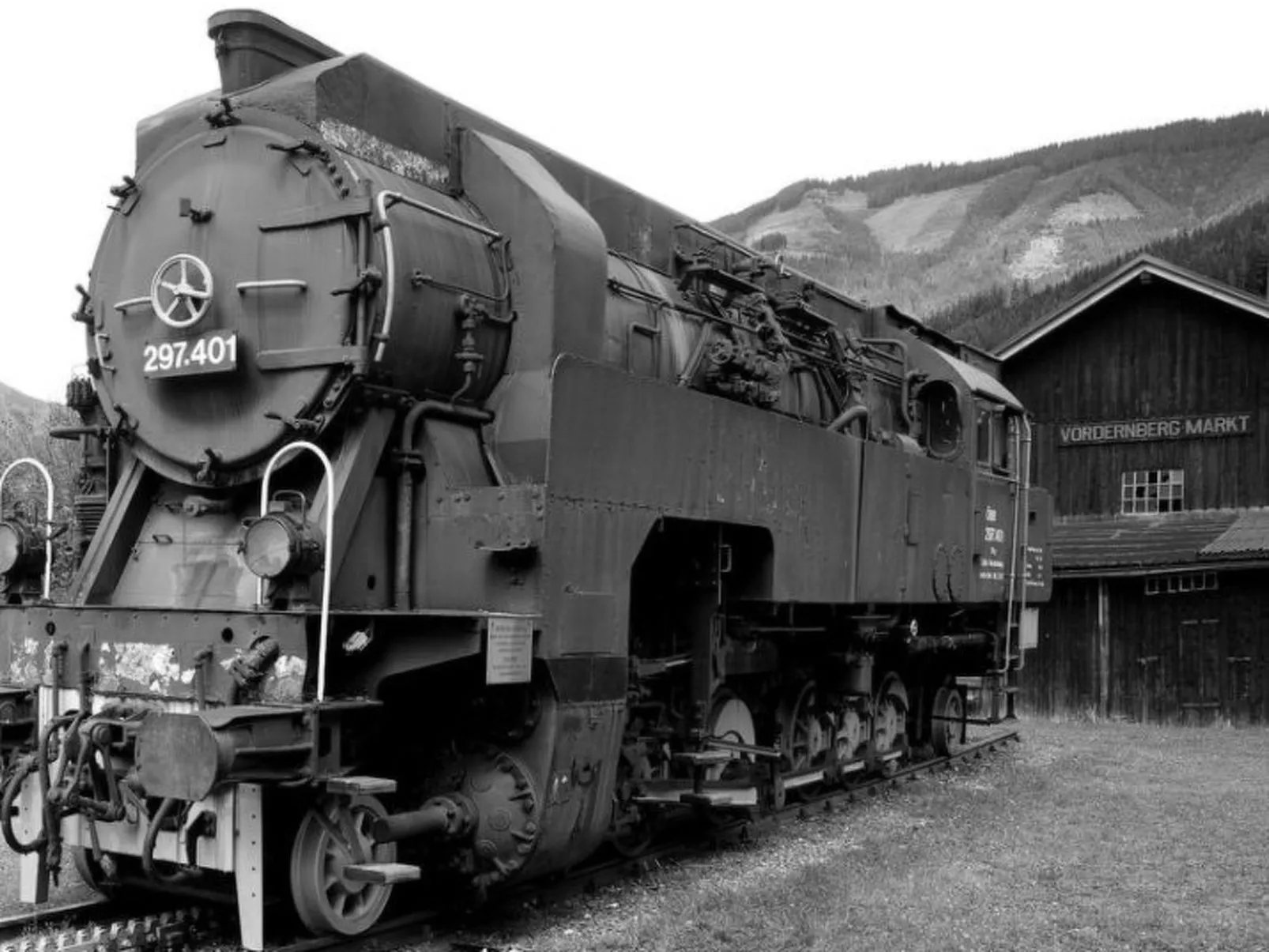 Charmantes Ferienhaus in Vordernberg mit Privatem Pool-Buiten