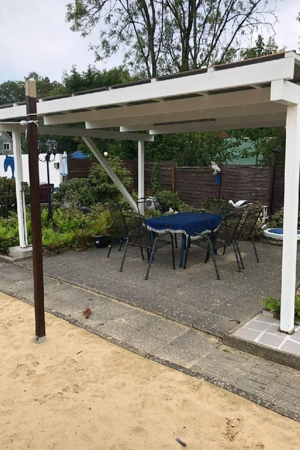 Appartement mit gemeinschaftlichem Pool-Buiten