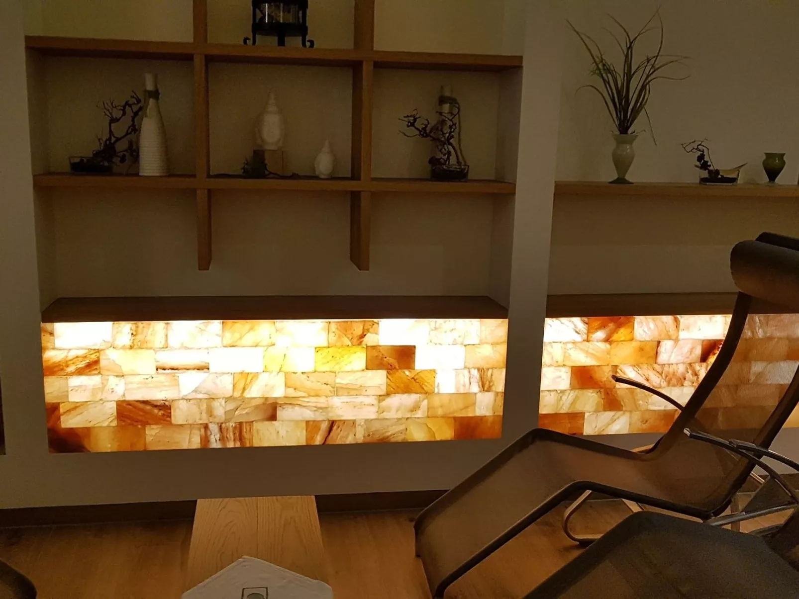 Mit Gemeinschaftspool und Terrasse-Binnen