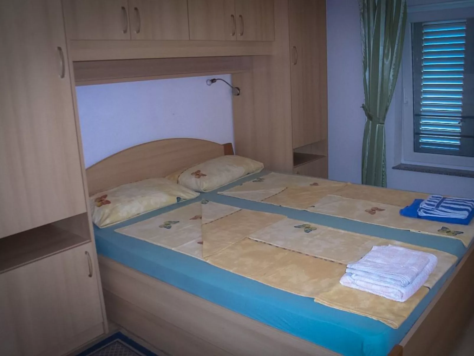 FeWo 2, mit 1. Schlafzimmer für 4. Personen mit Balkon im ersten Obergeschoss g-Image-tags.info