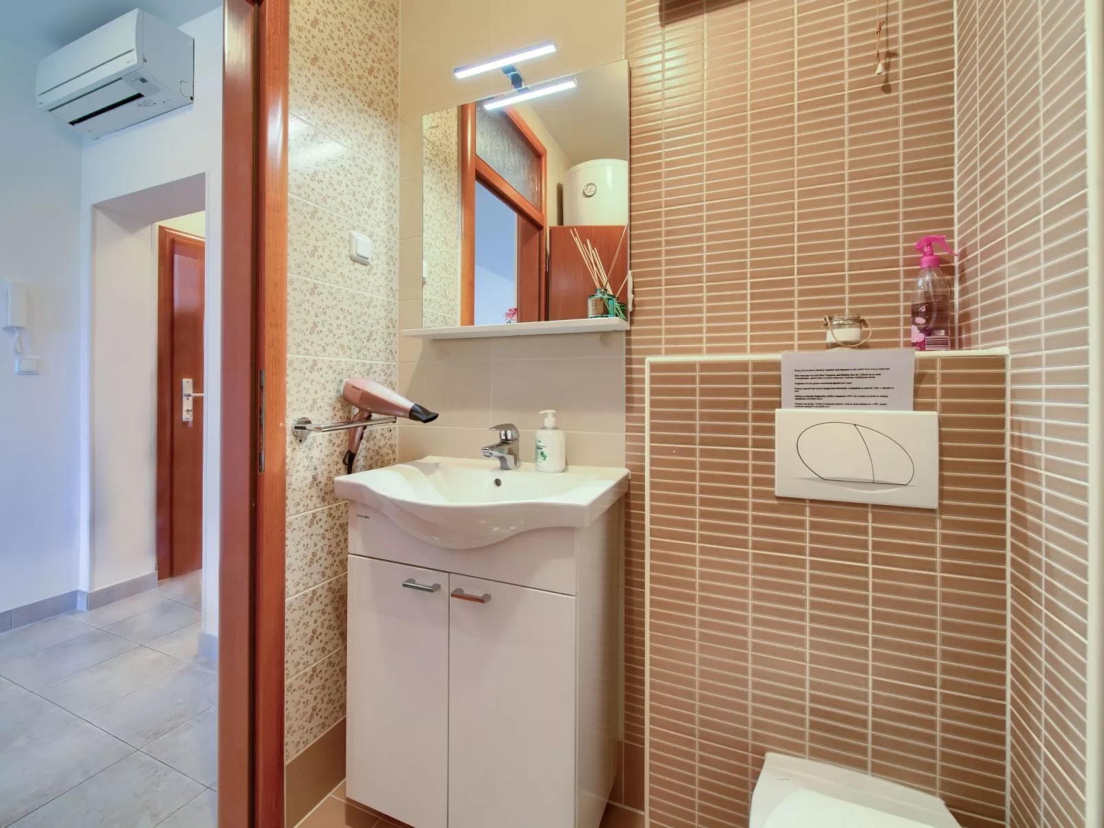 Wohnung A1 mit schönem Panoramablick-Binnen