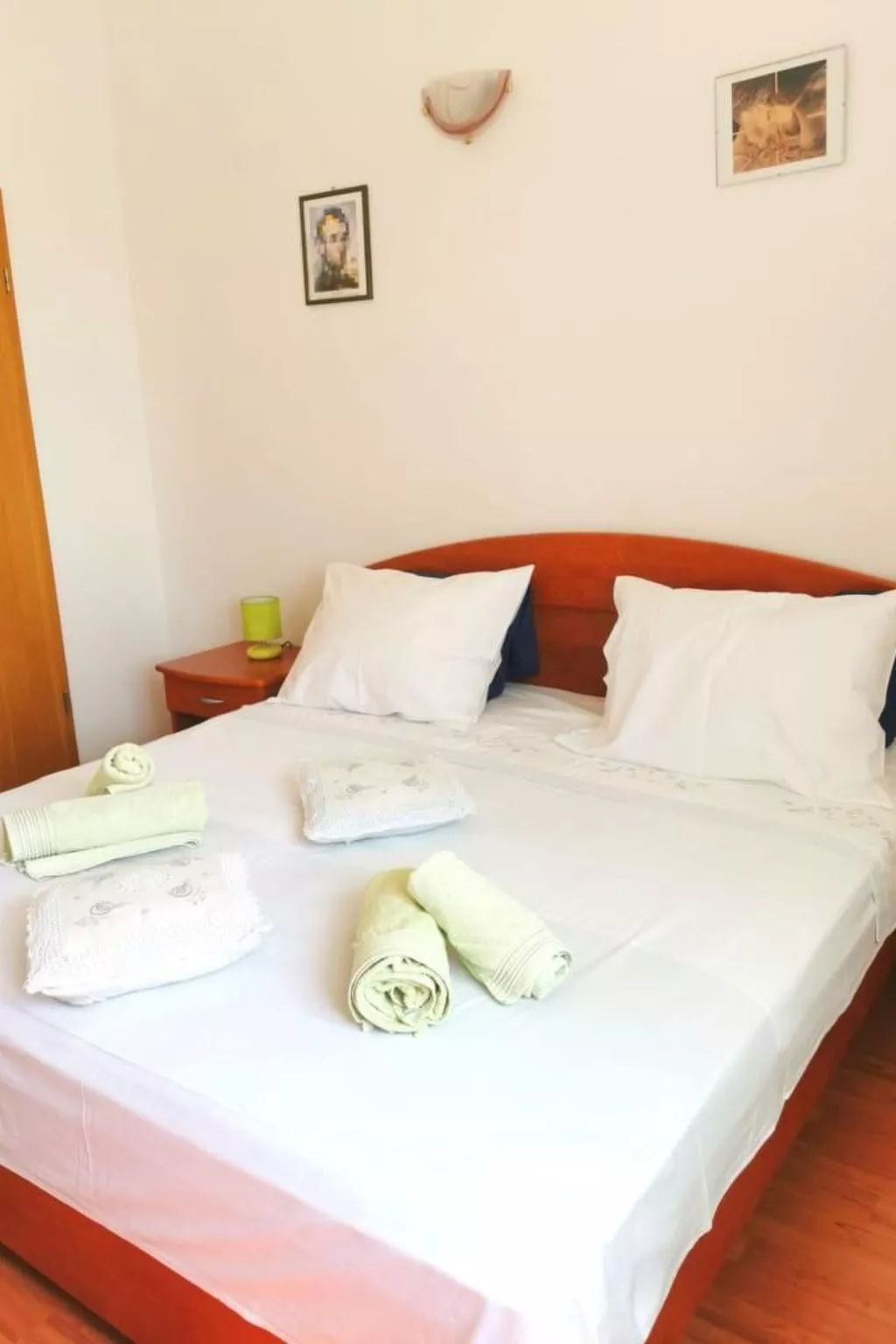 Für 3 Personen  + 1 Kind ca. 55 m&sup2; in Bol, Adriaküste Kroatien (Kroatische-Image-tags.info