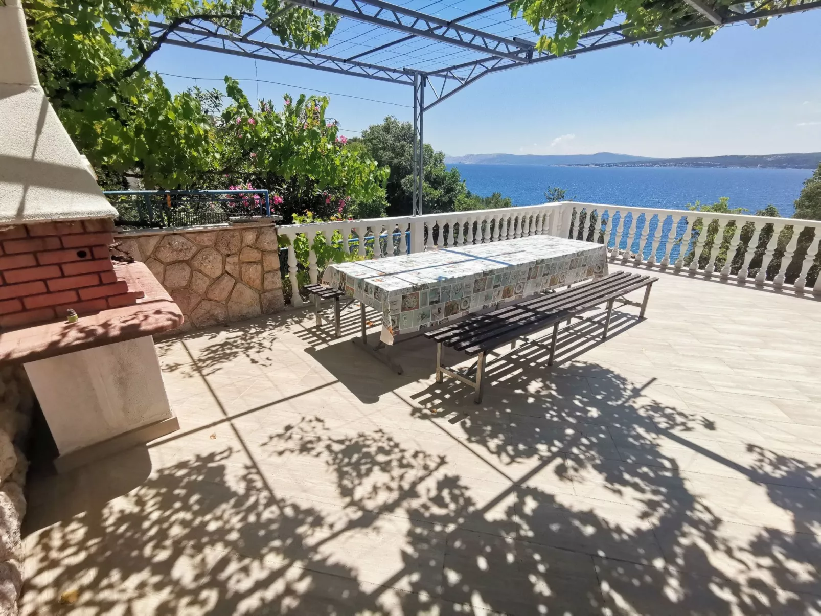 Wohnung 70m vom Strand entfernt, mit AC und WiFi-Buiten