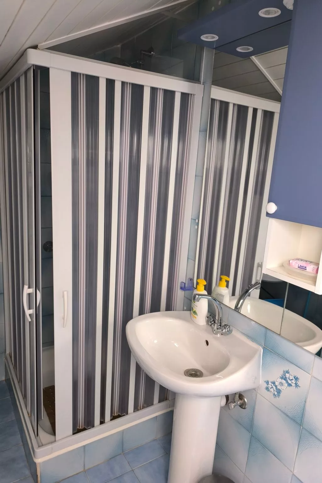 Für 3 Personen  + 1 Kind ca. 68 m&sup2; in Žaboric, Dalmatien (Gespanschaft Sib-Binnen