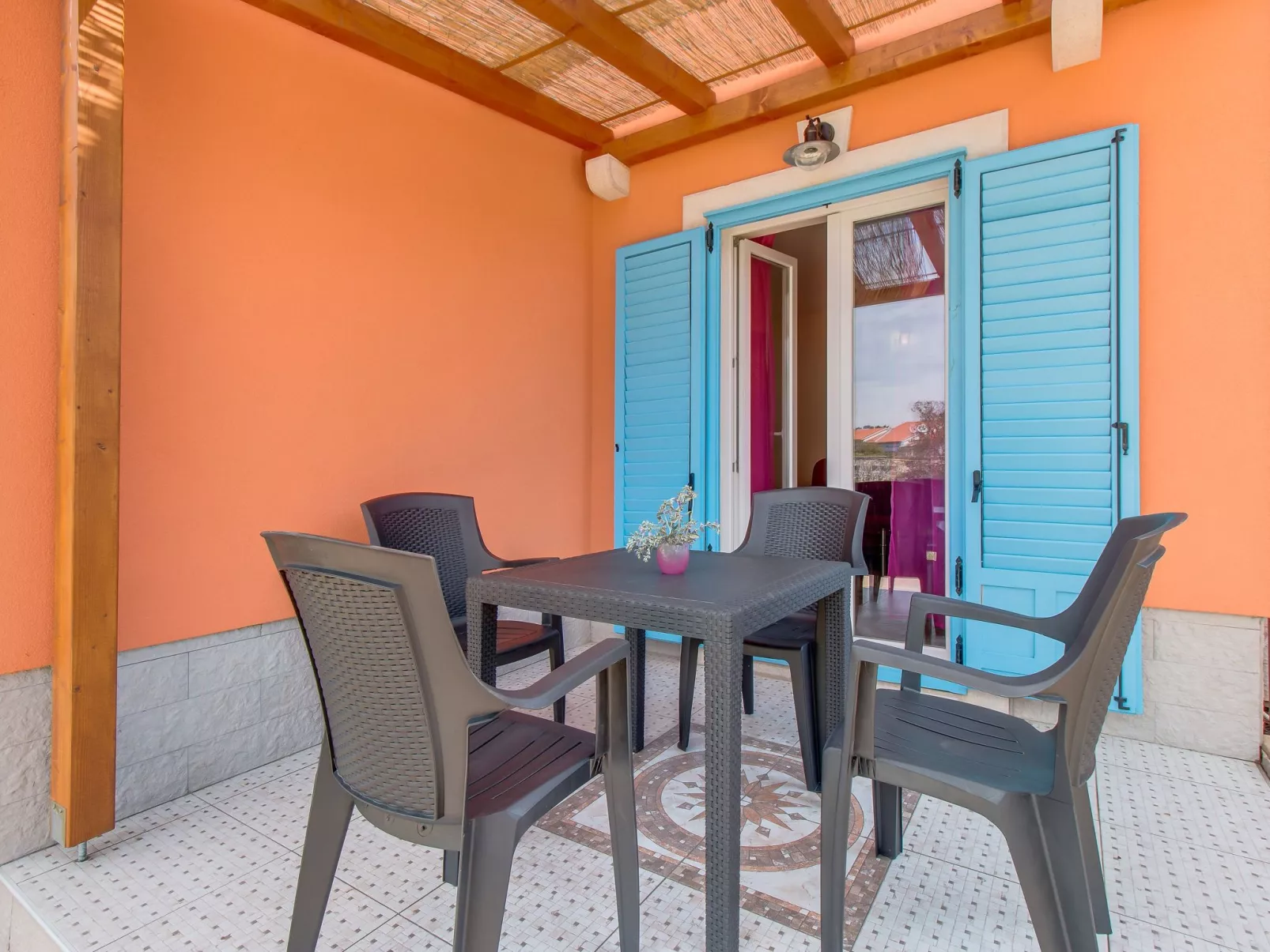 Für 2 Personen ca. 40 m&sup2; in Veli Lošinj, Adriaküste Kroatien (Kroatische I-Buiten