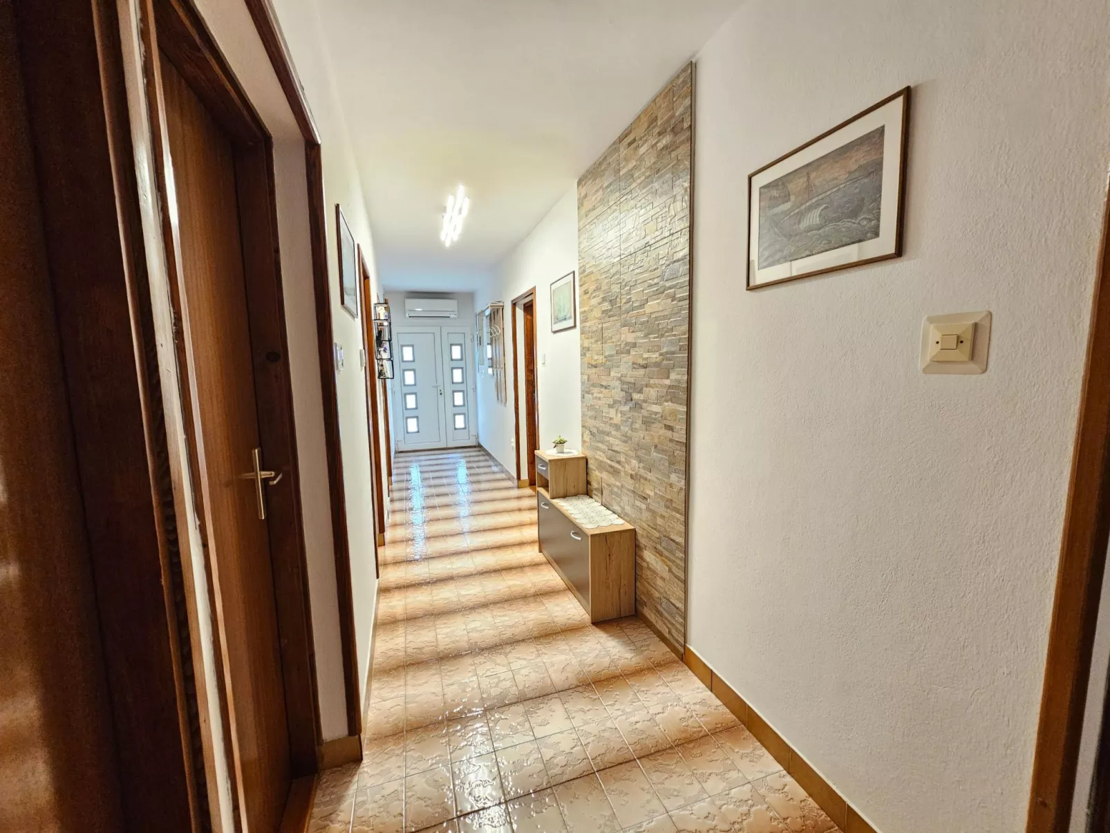 Wohnung für 6 Personen mit Terrasse-Image-tags.info