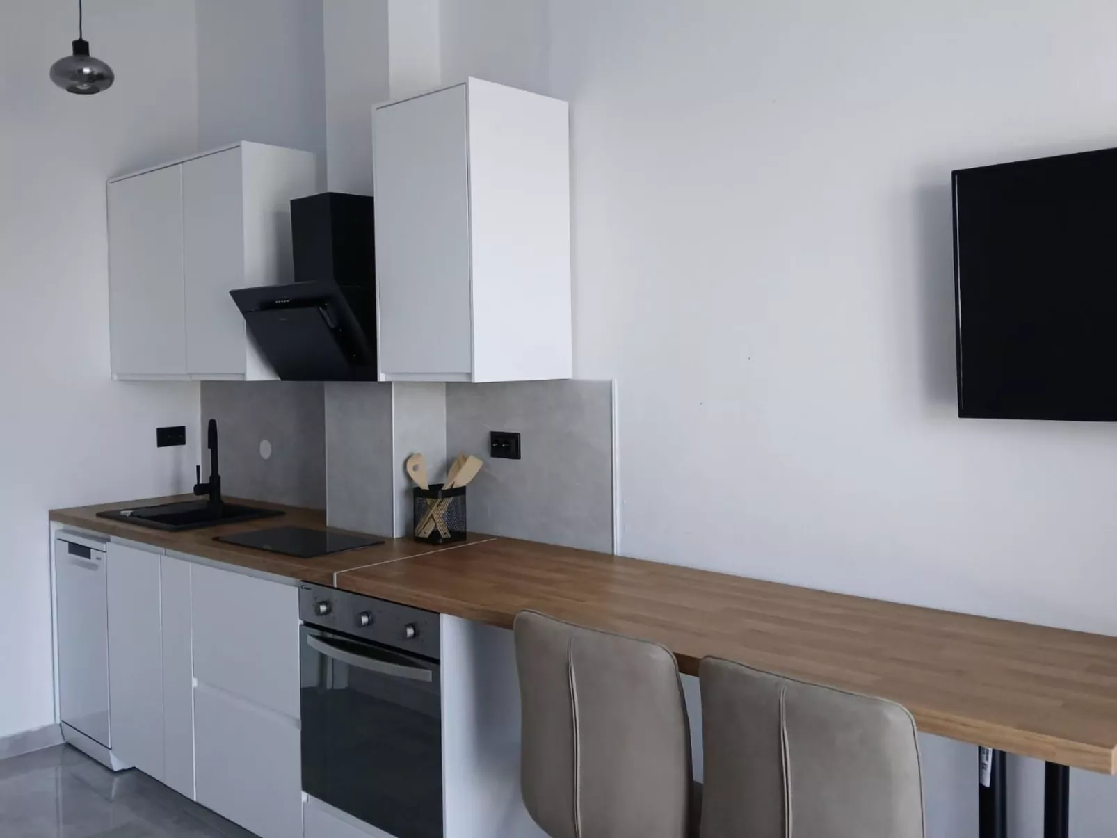 Wohnung in Ljubač mit Großem Garten-Binnen