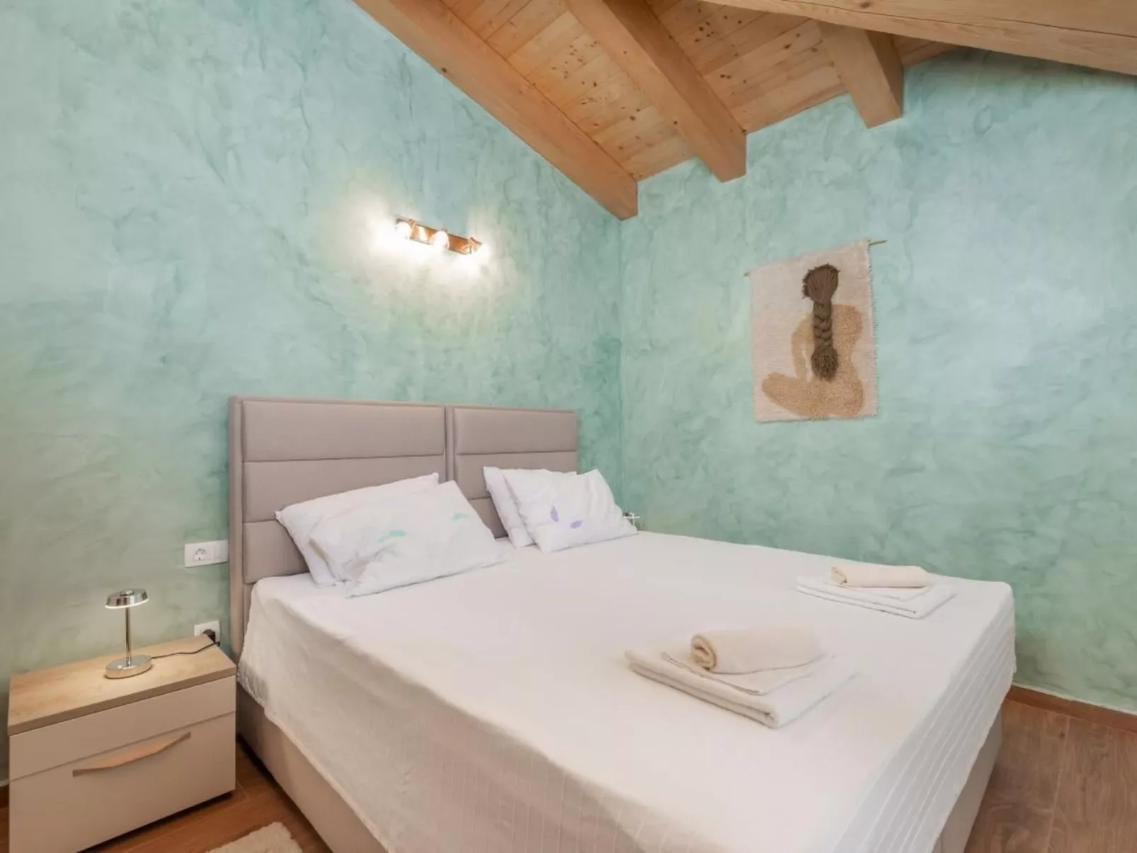 Villa Violette mit Pool nahe Stadtzentrum-Binnen