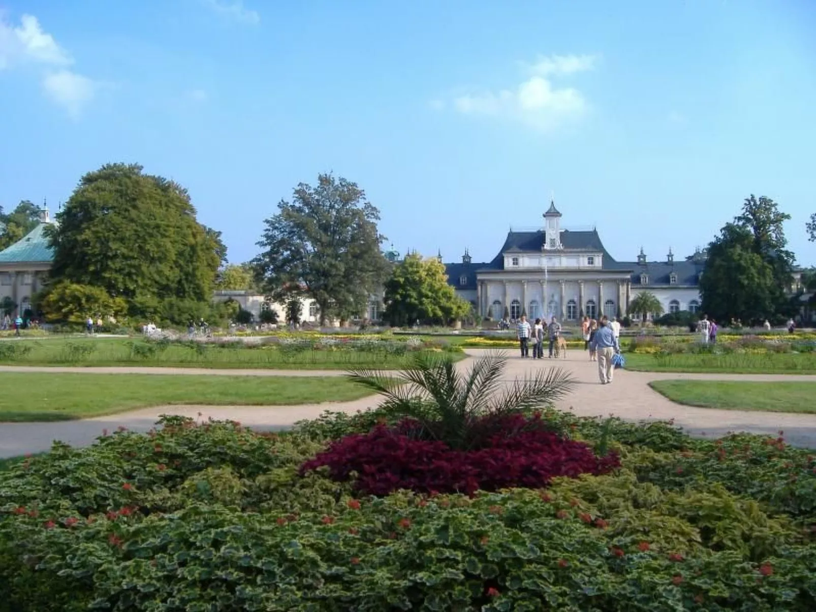 Moderne Ferienwohnung in Pillnitz-Buiten