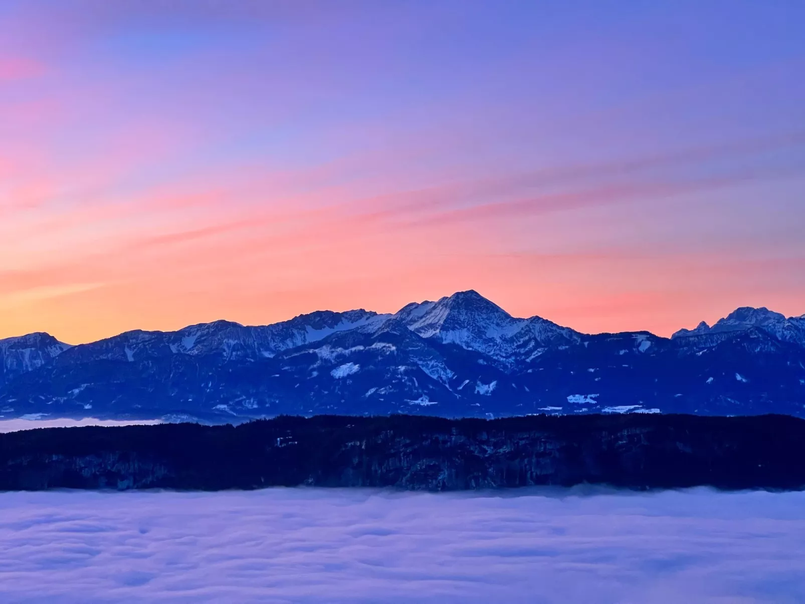 Appartement mit herrlichem Berg- und Seeblick-Buiten