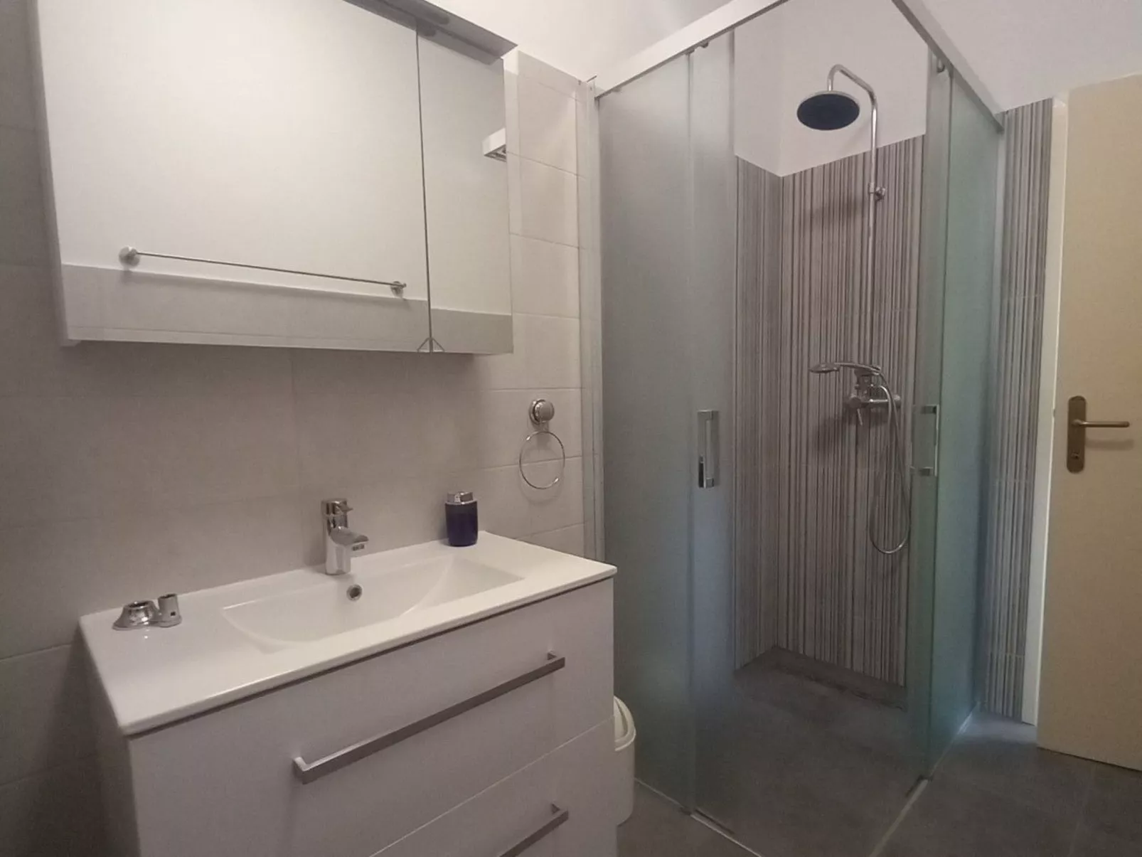 Wohnung Vanja -in der Nähe von Nin-Binnen