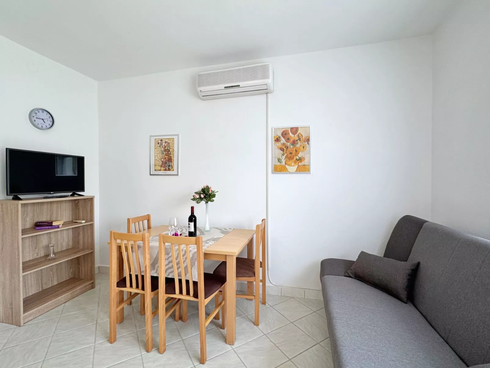 Apartments Nikolic-Binnen