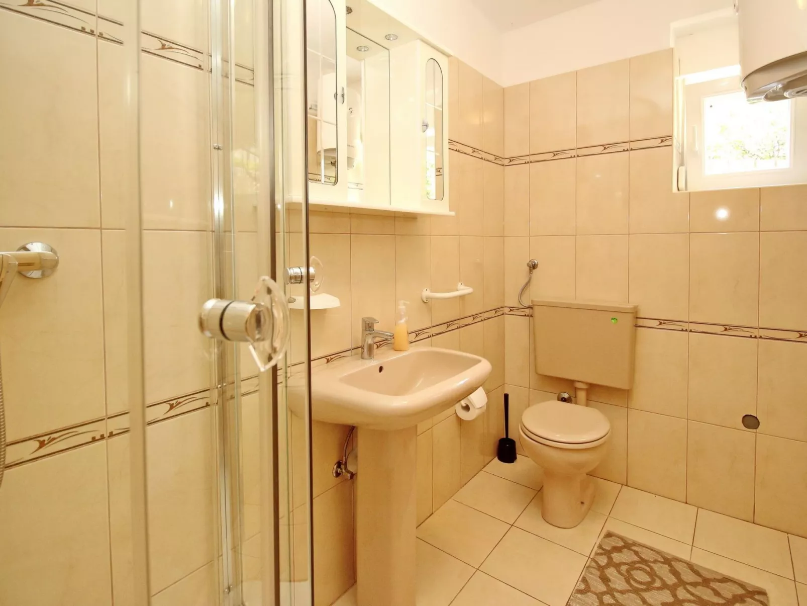 Apartment Radosna-Binnen