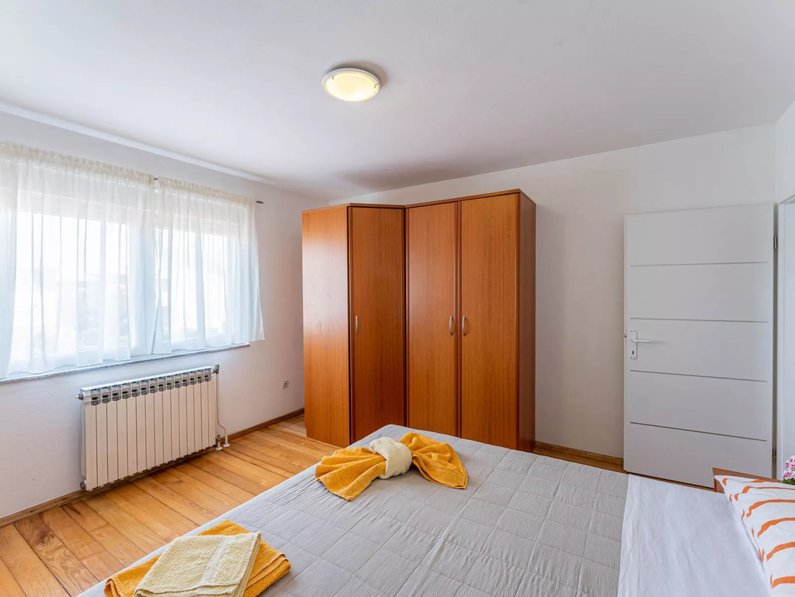 "Darko" mit Balkon-Binnen