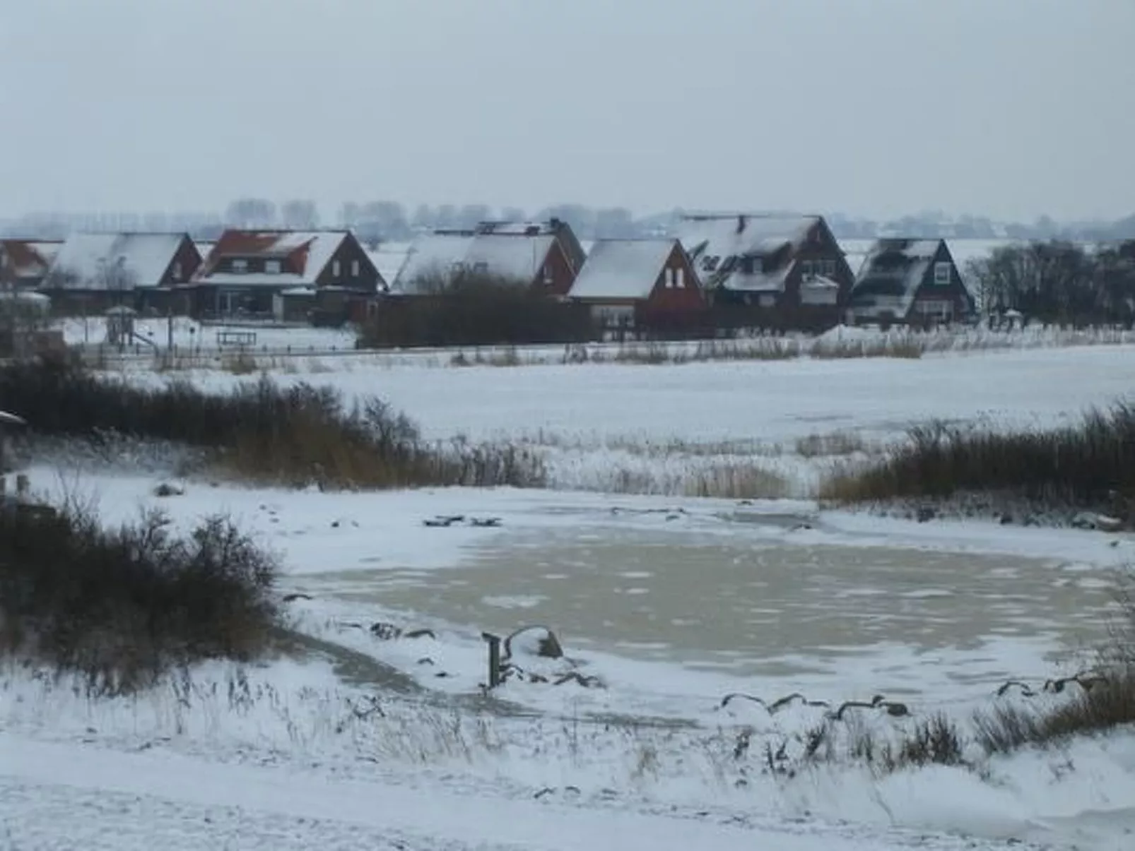 Gemütliche Ferienwohnung in Upleward mit Balkon-Buiten
