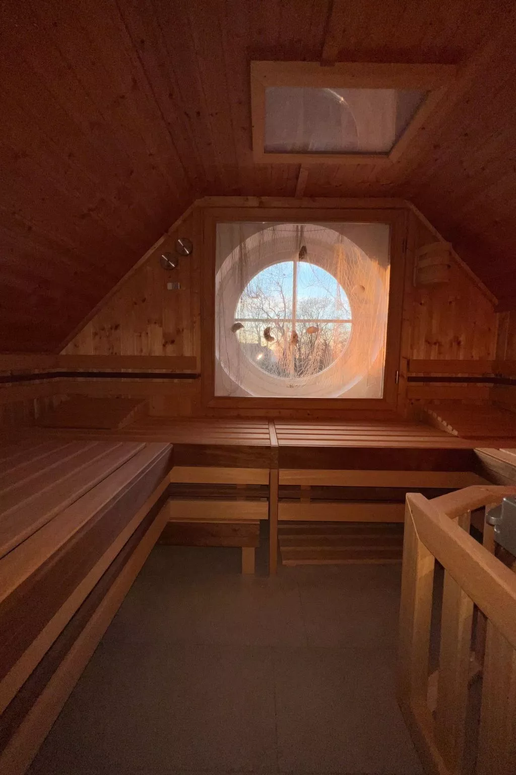 Appartement mit Privater Sauna und Meerblick-Buiten