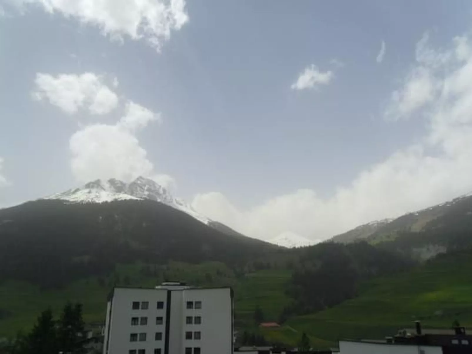 Grosszügige Dachwohnung mit Aussicht-Image-tags.info