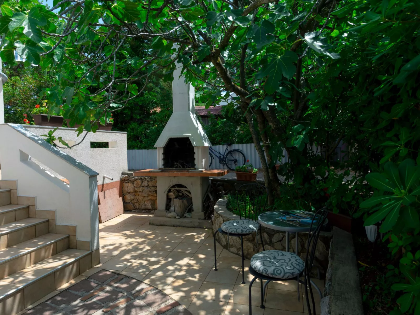 Buka Calm VII' Studio-Buiten