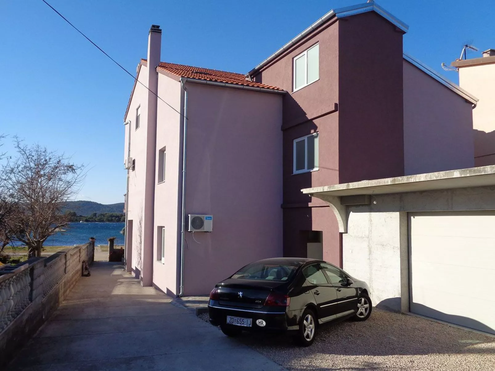 Wohnung in Turanj mit sicherem Parkplatz-Image-tags.info