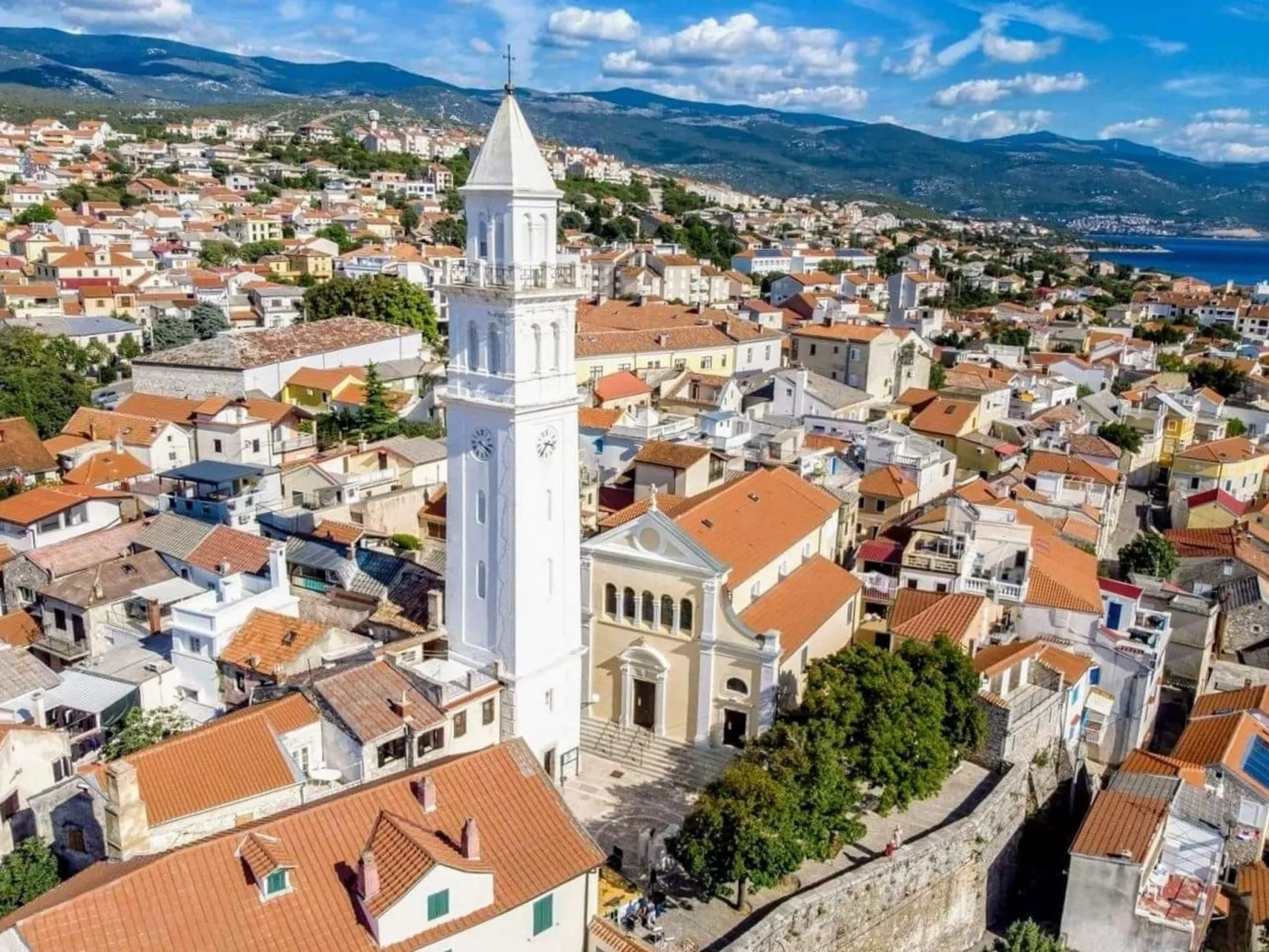 Apartment für zwei Erwachsene und zwei Kinder-Buiten