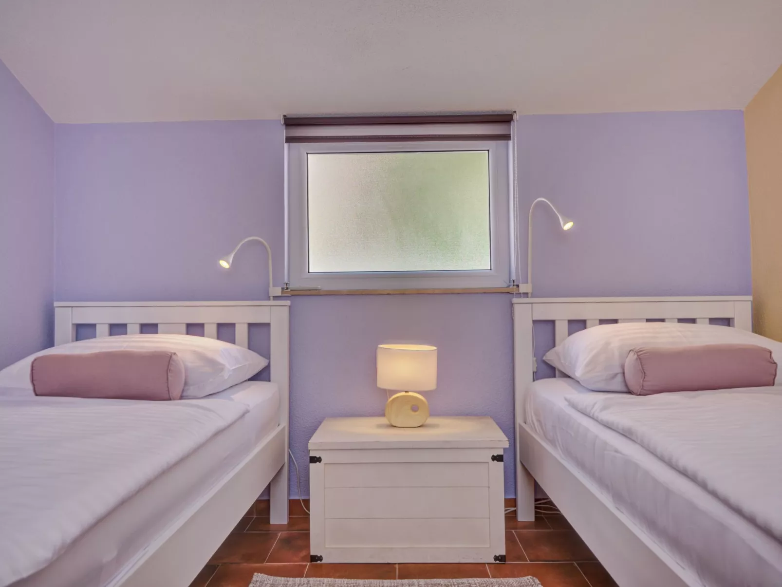 Anovi Holiday Home 1 - Haus mit zwei Schlafzimmern-Binnen