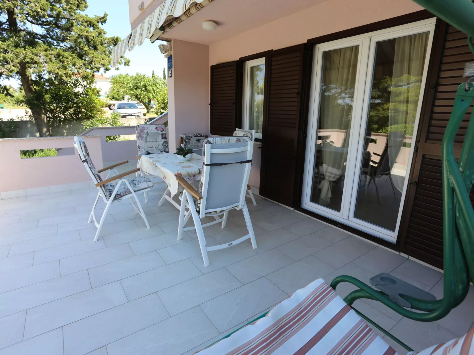 Appartement "Apartman Ružica" mit Terrasse-Buiten