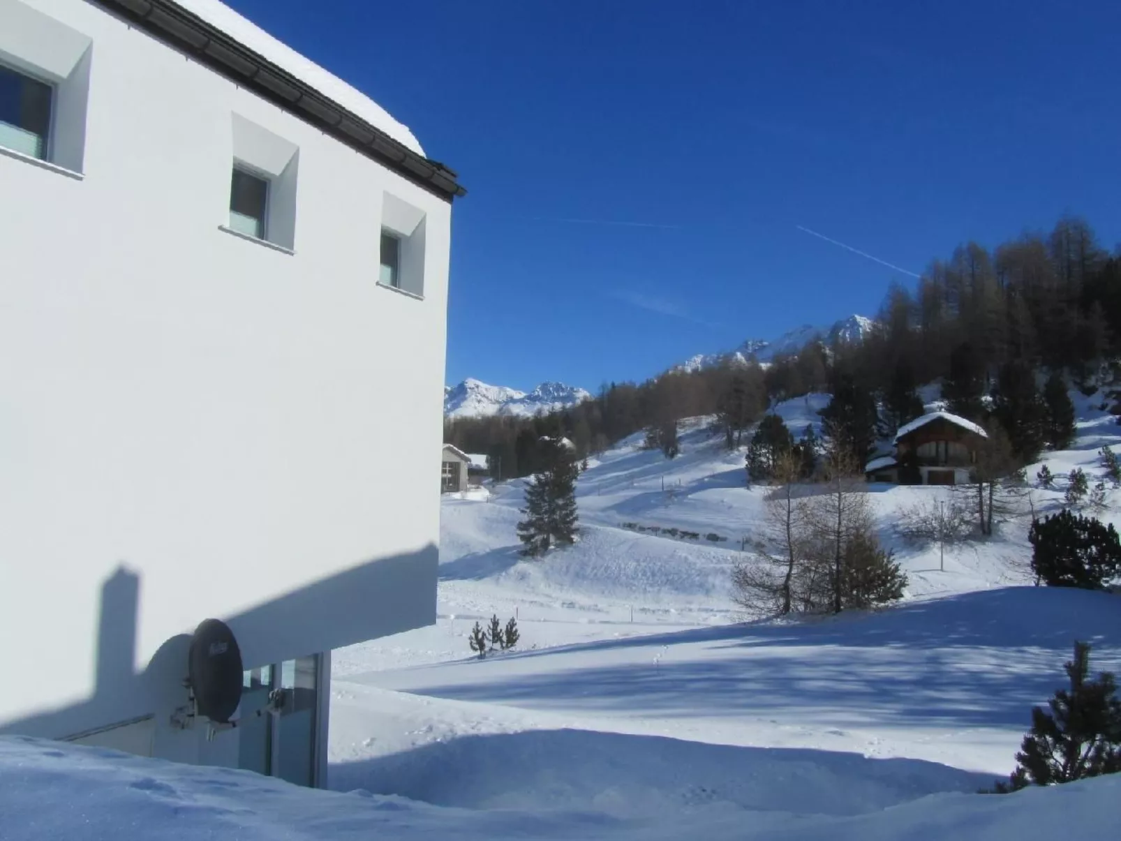 Chesa Carmela 2-Buiten