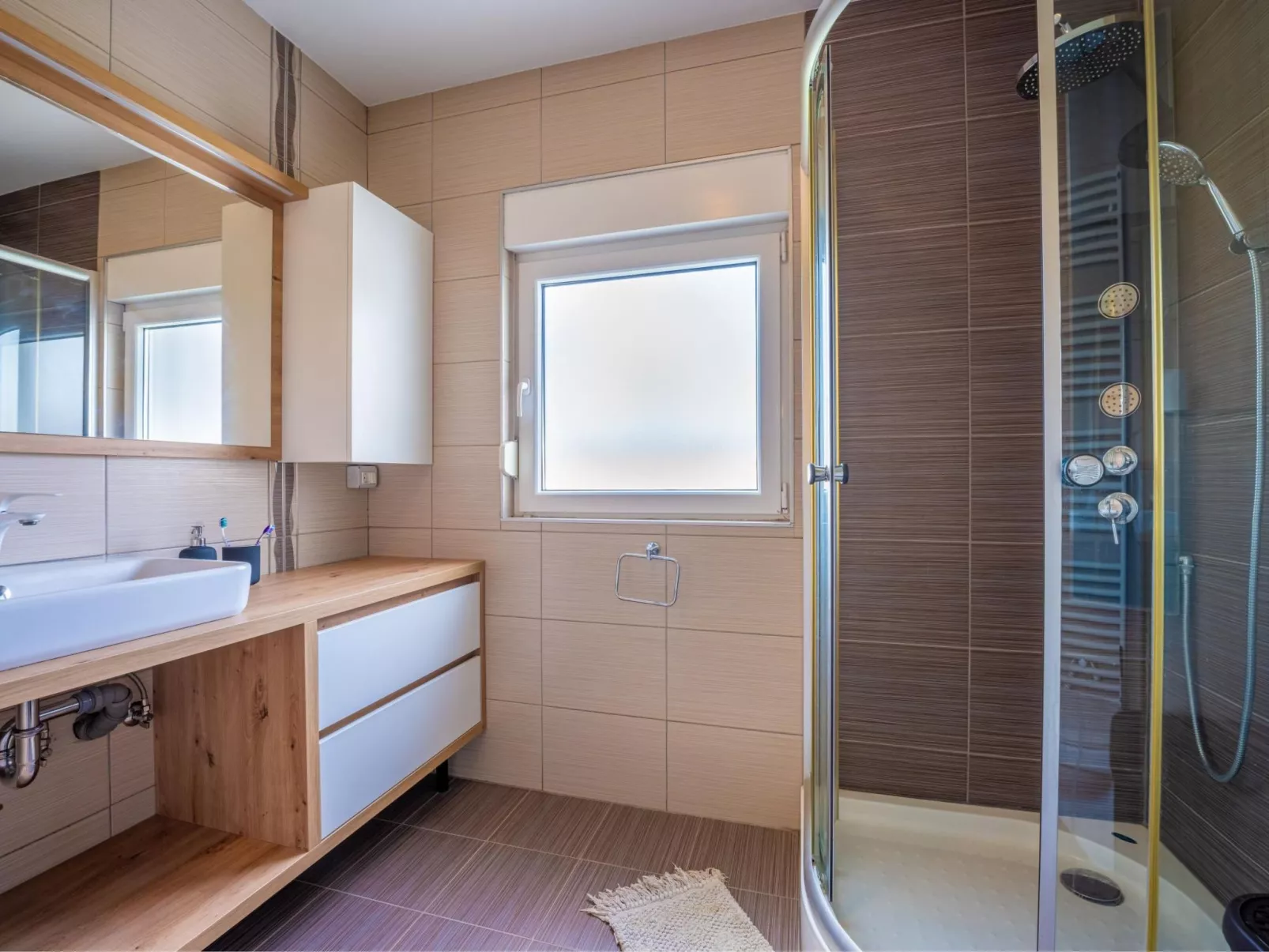 Ferienvilla "Villa Dvor" mit privatem Pool-Image-tags.info