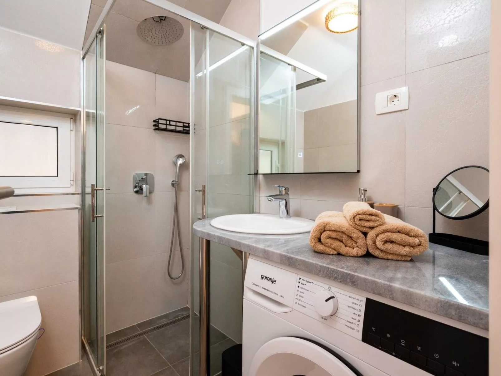 "Apartment Sommertraum"-Binnen