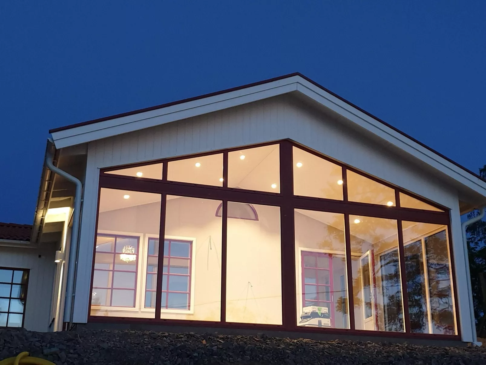 Schönes Ferienhaus am See Runn-Buiten