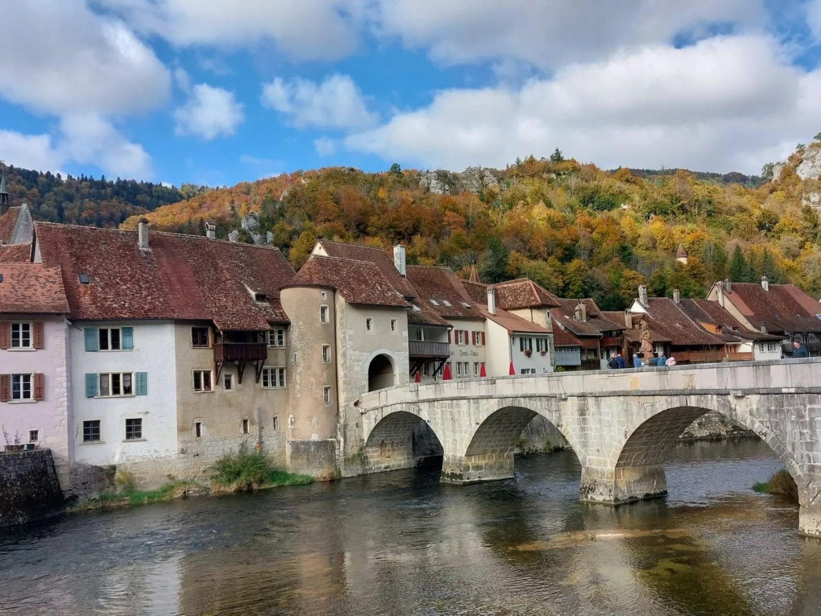 Maison Ruth/Galerie-Buiten