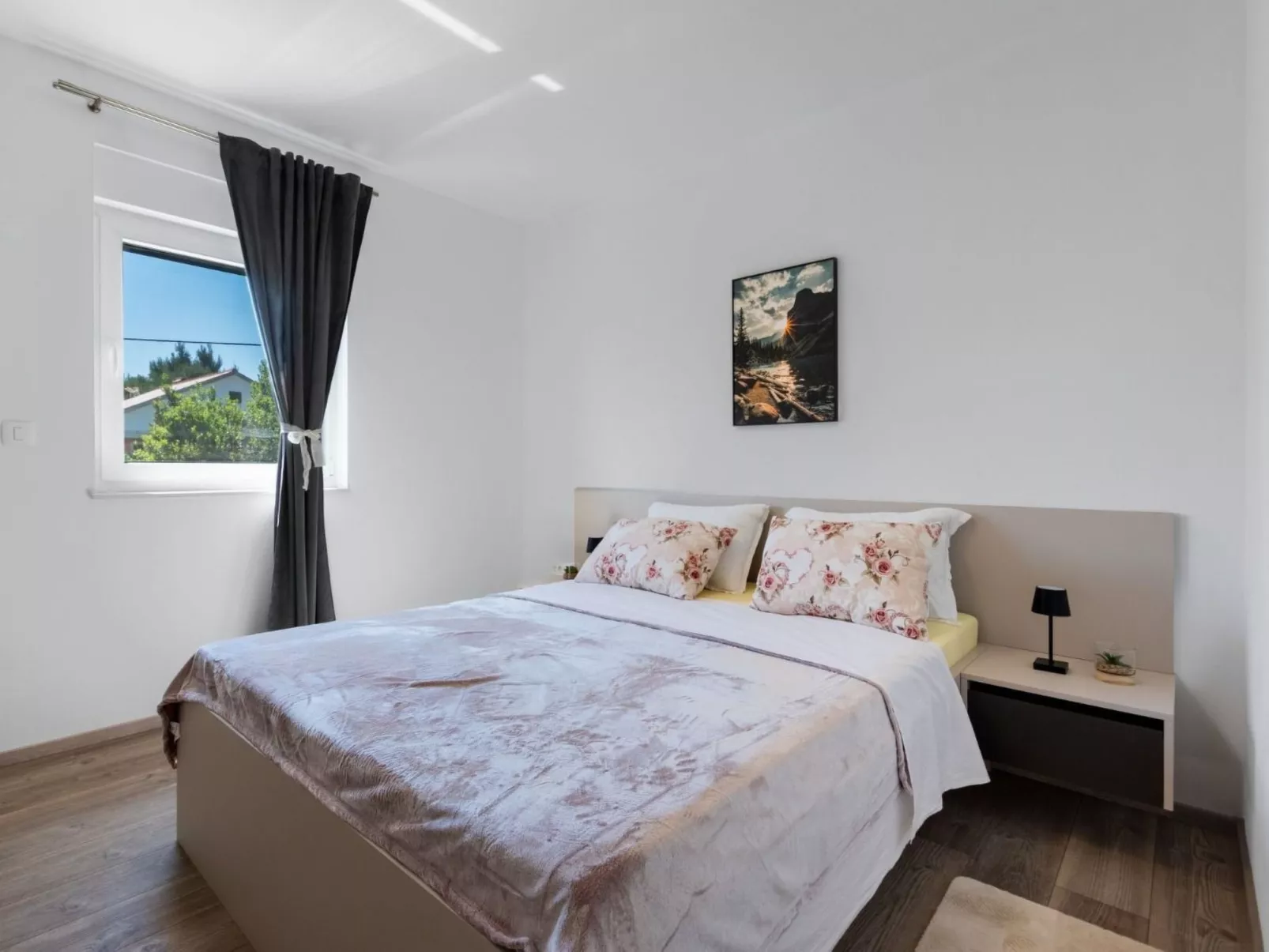 NEU Ferienhaus in Vir -TA Leut Agency-Binnen