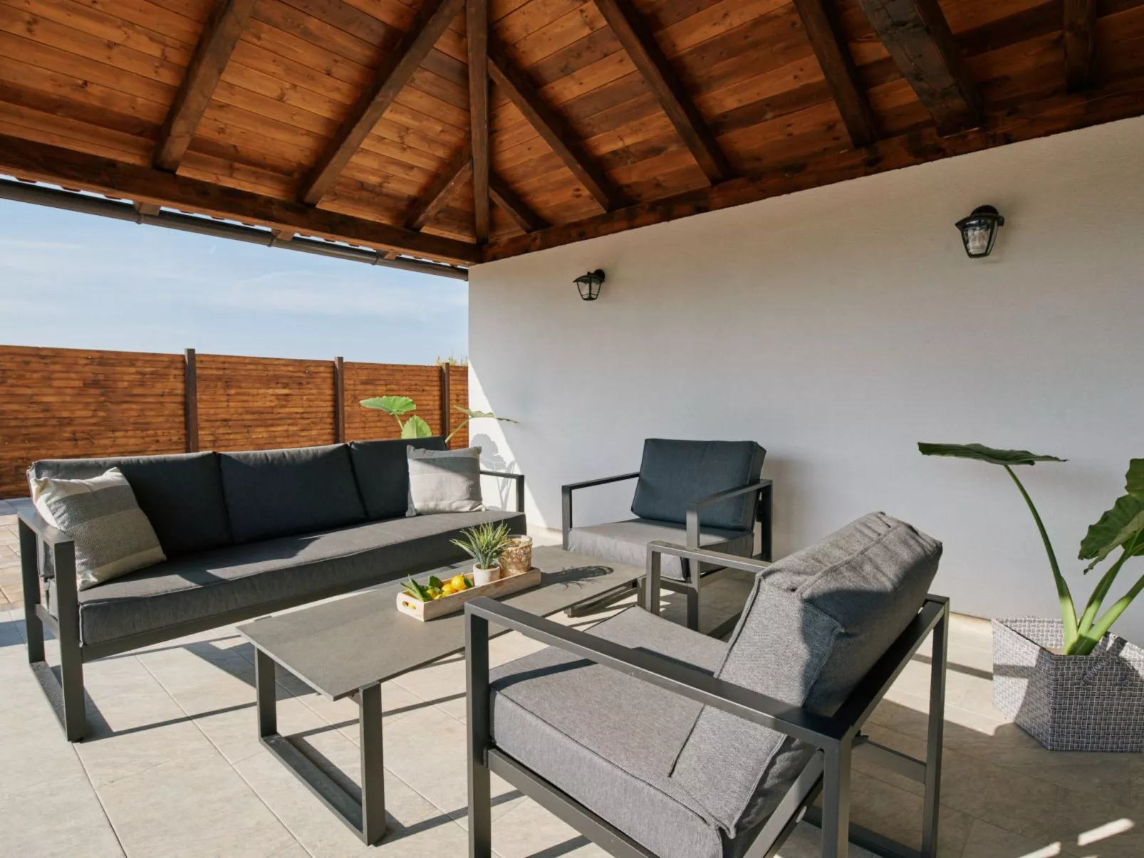 Wunderschöne Villa mit privatem Fitnessstudio und Pool - TA Leut-Binnen