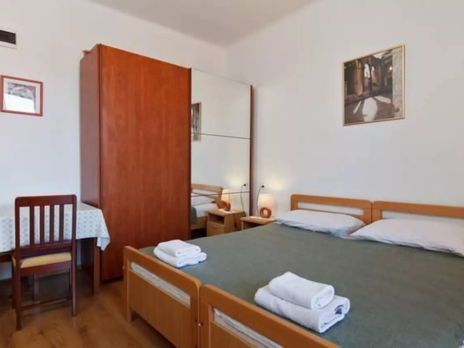 Studio mit Balkon für zwei Personen-Image-tags.info