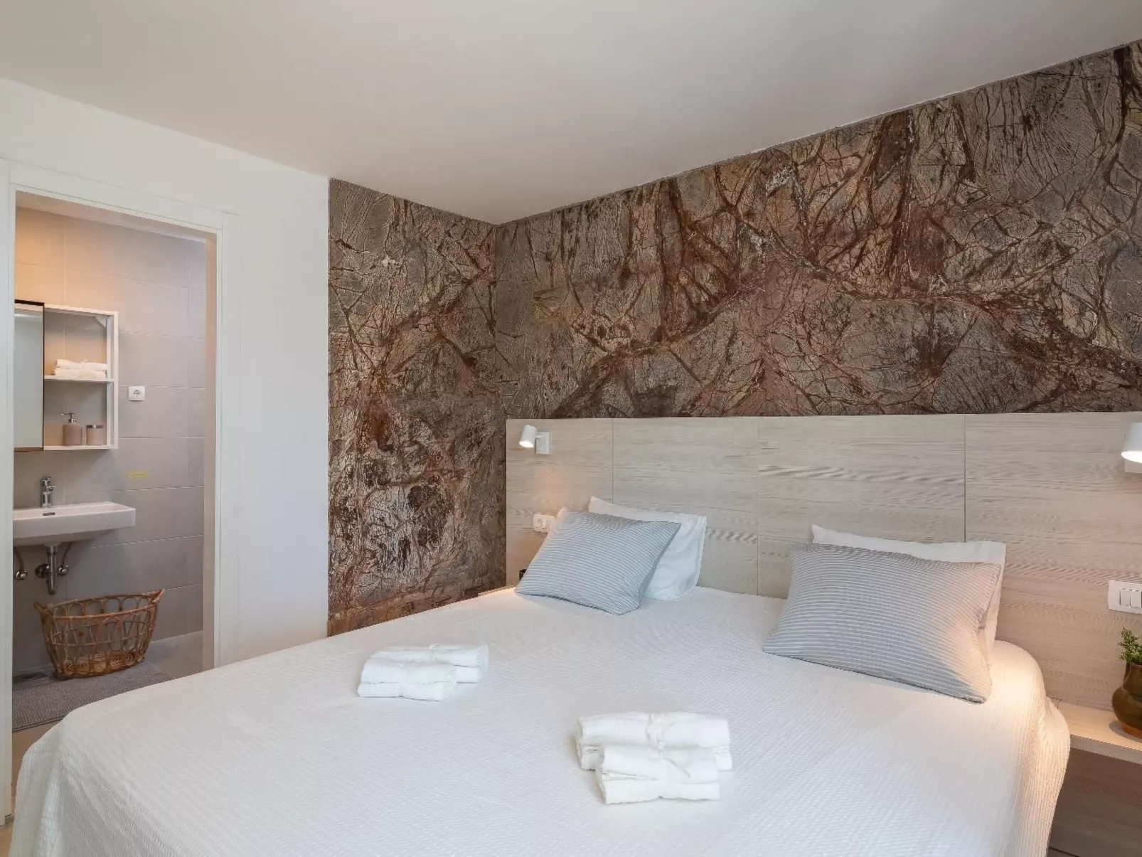 Rustikale Ferienvilla Pomalo-Image-tags.info