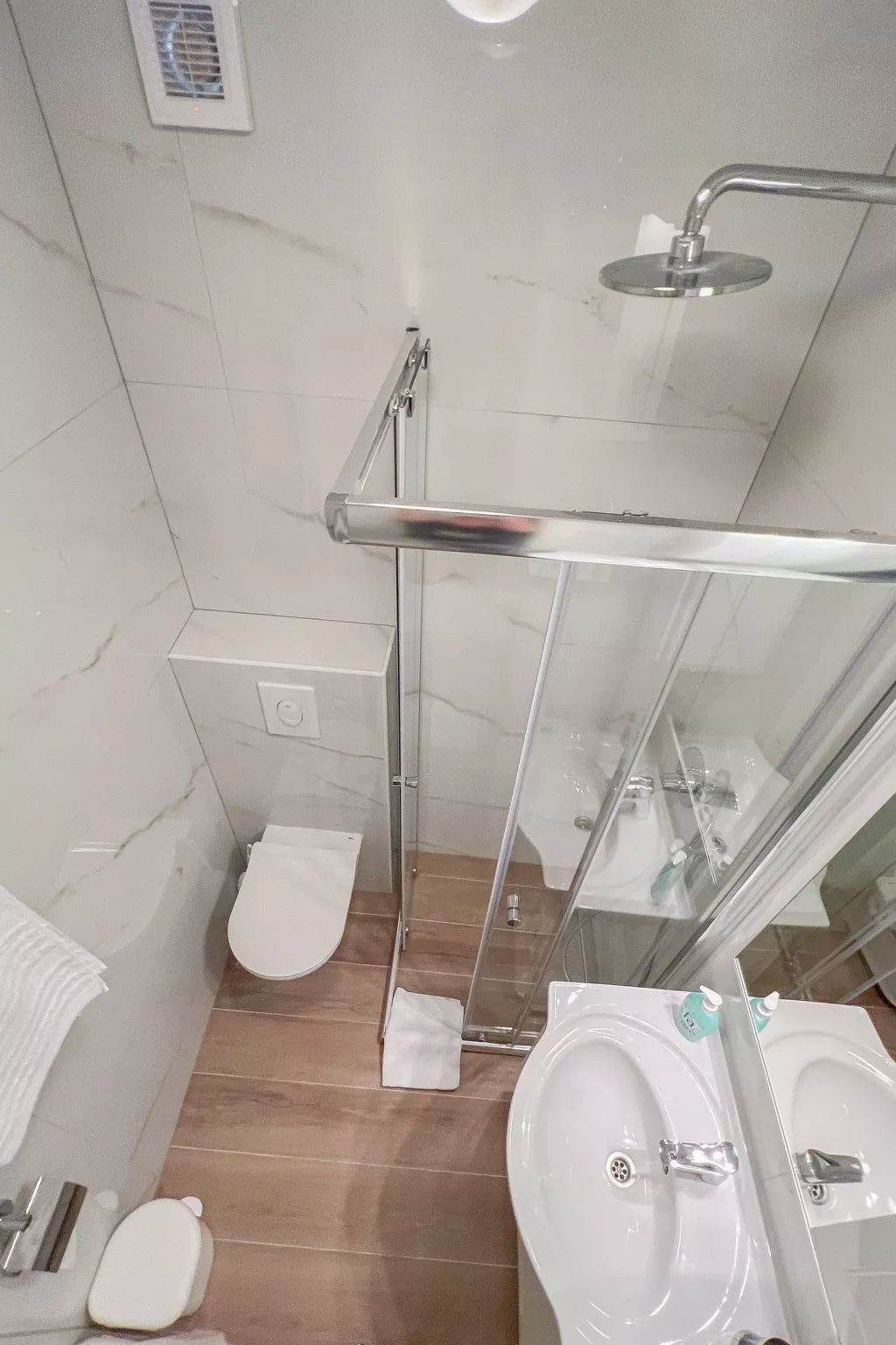 Günstiges Ferienhaus mit Pool und Meerblick-Image-tags.info