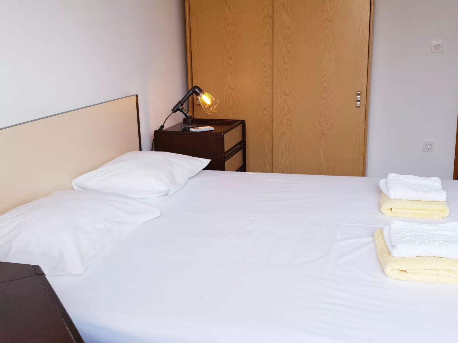 ''Adriana R.''-Image-tags.info