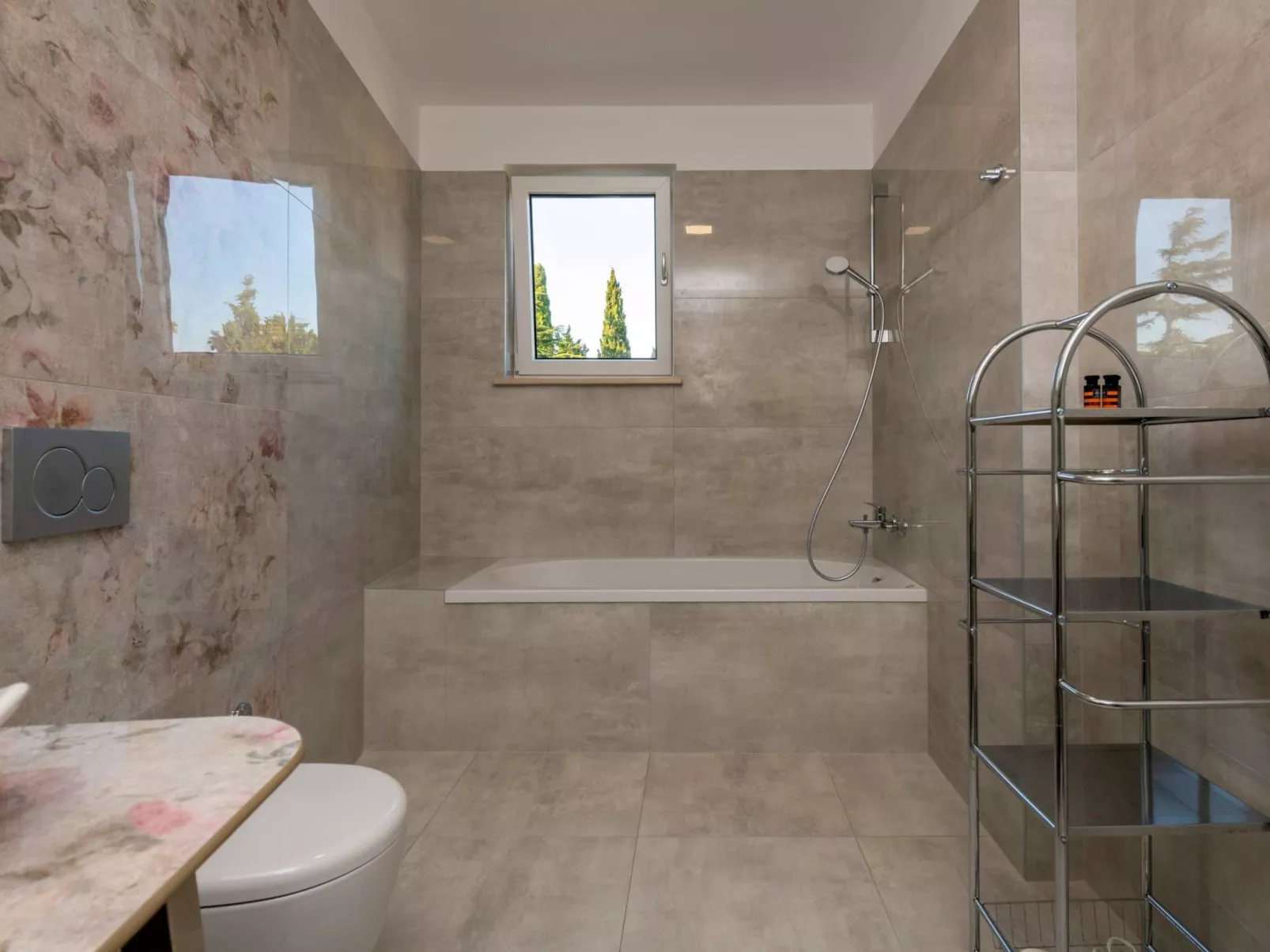 Villa K mit Jacuzzi auf dem Dach und Meerblick-Image-tags.info