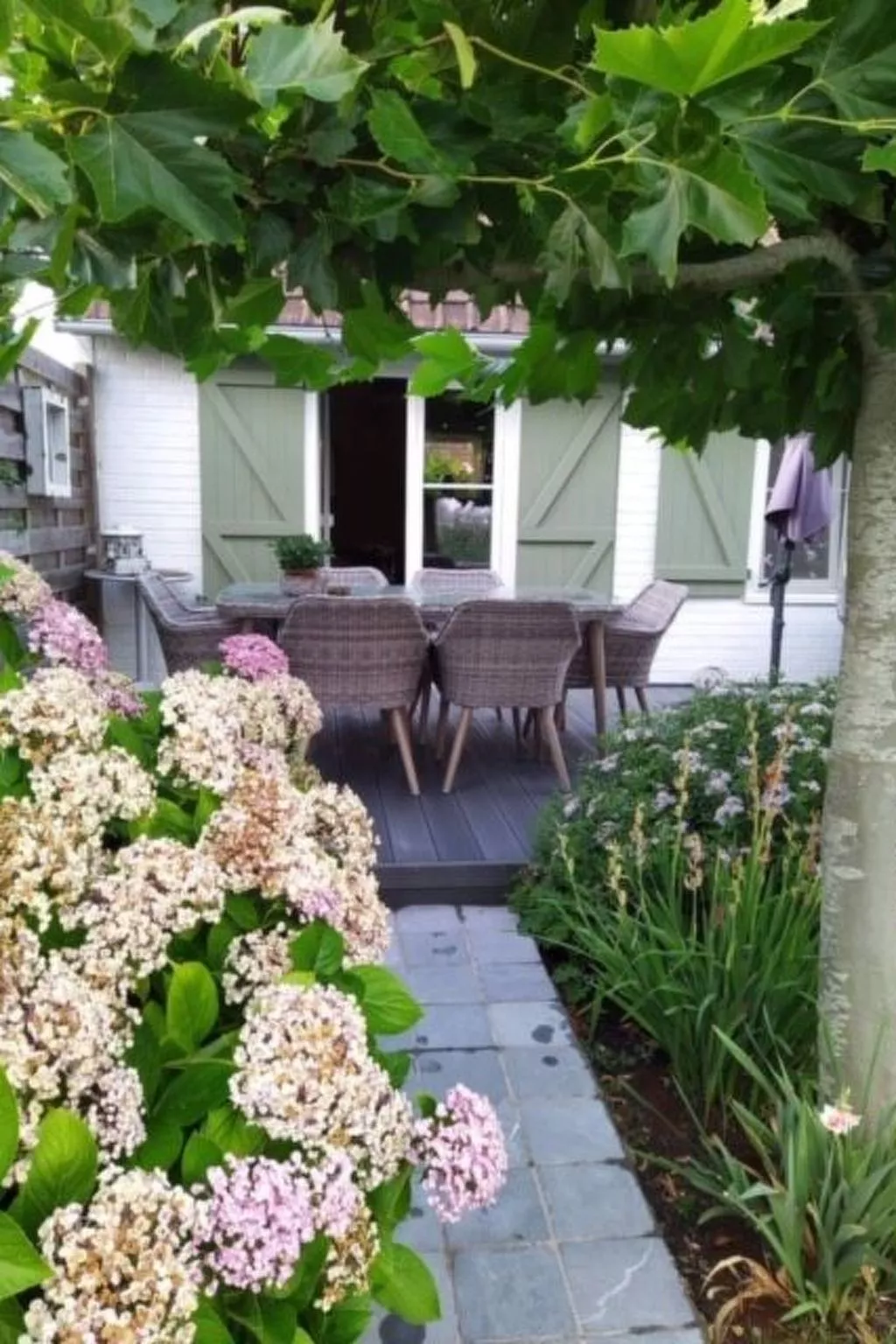 Windekind mit Blick auf die Felder-Buiten