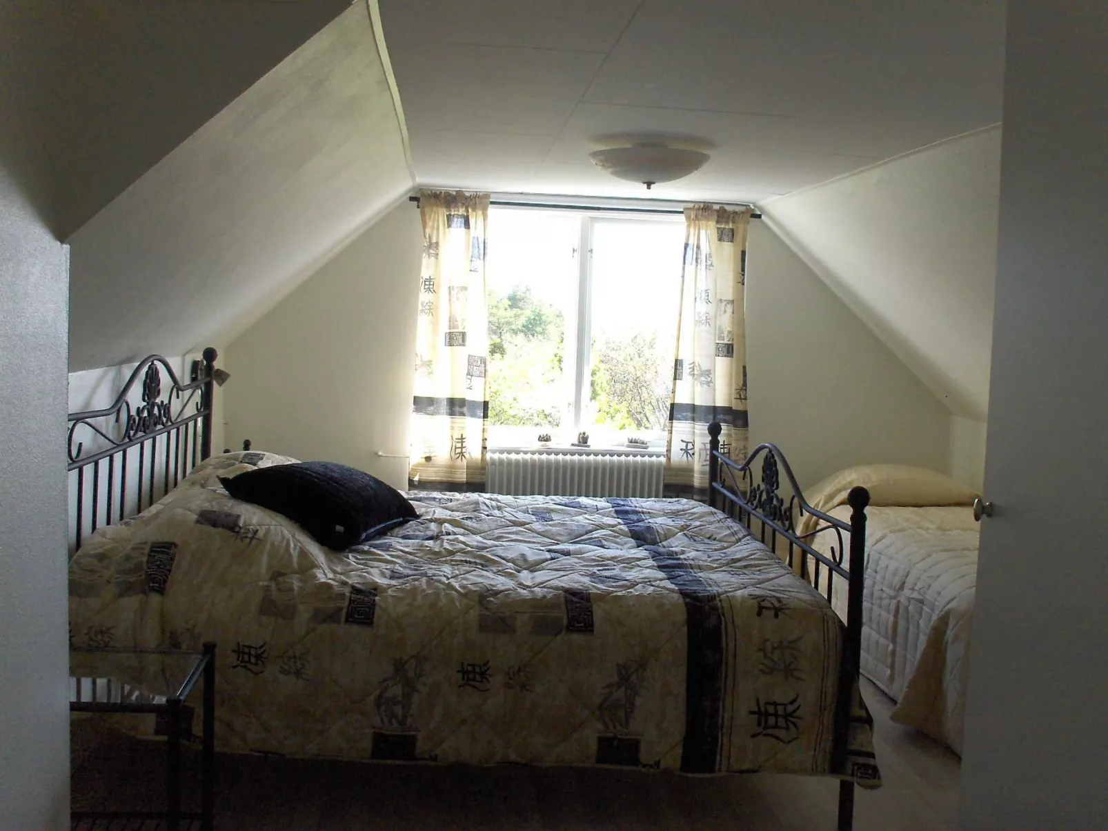 Freistehende Strandvilla mit großem Balkon-Binnen