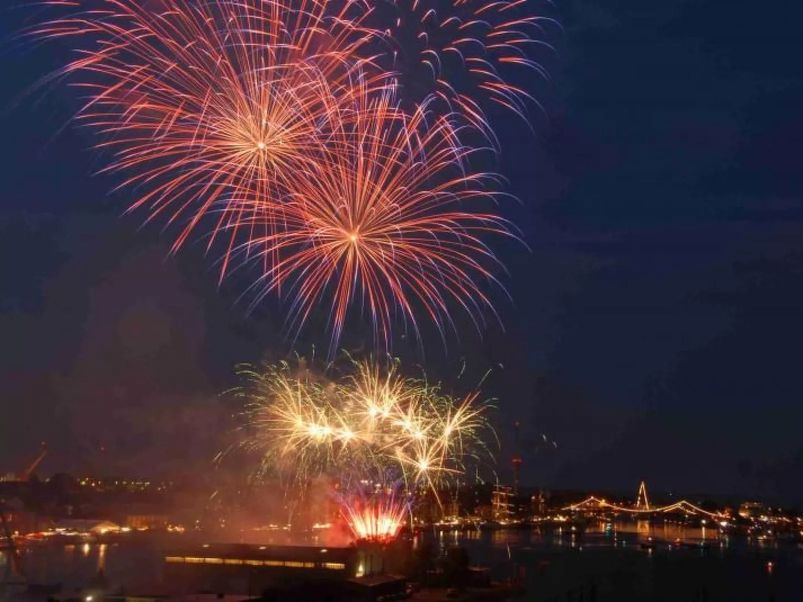 Ruhige Ferienwohnung mit Balkon und Parkplatz-Buiten