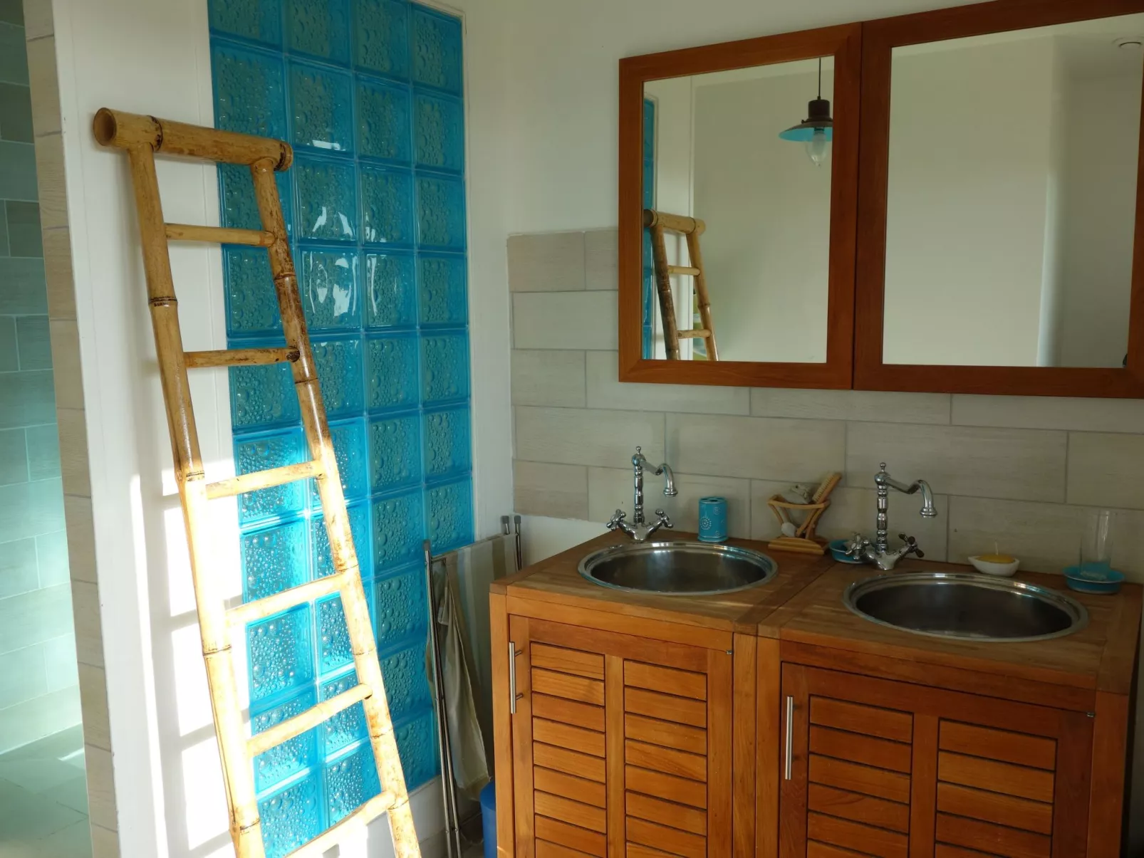 Robinson-Villa mit Meerblick, 50m vom Strand entfernt-Image-tags.info