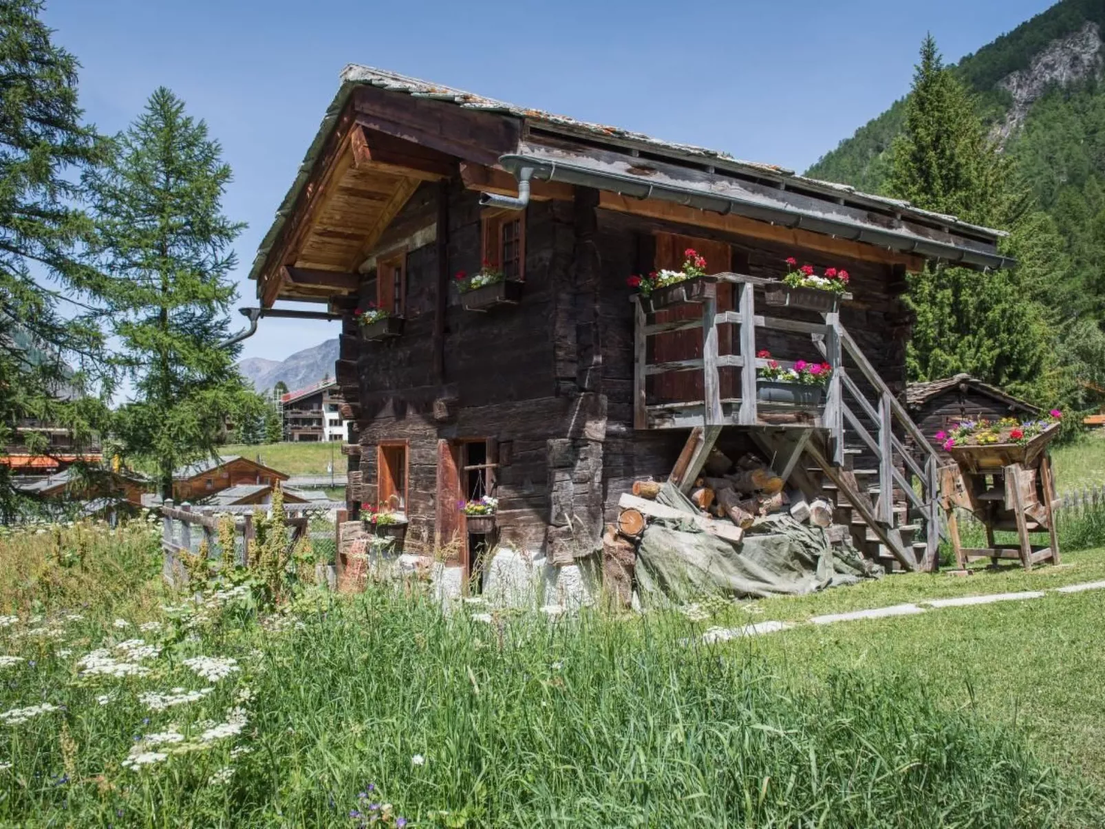 Top Ferienwohnung Monte Rosa (SkiIn/SkiOut)-Buiten