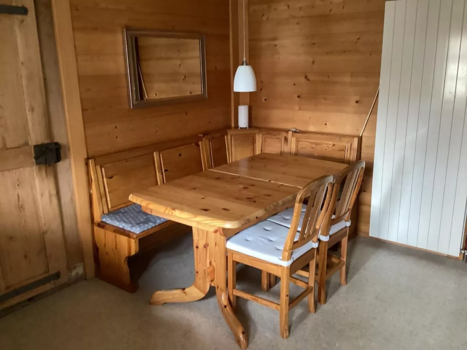 Mannried 2 1/2-Zimmerwohnung "Rustikal"-Binnen