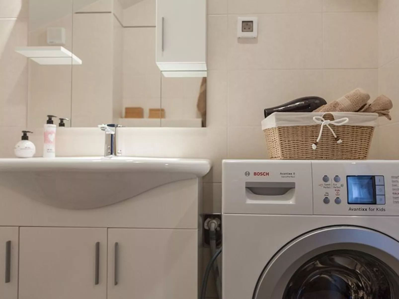 Für 4 Personen ca. 82 m&sup2; in Mali Zaton, Dalmatien (Dubrovnik-Neretva)-Image-tags.info